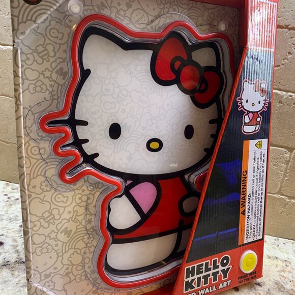 Hello Kitty LED Wall Art - Picture 3 of 8